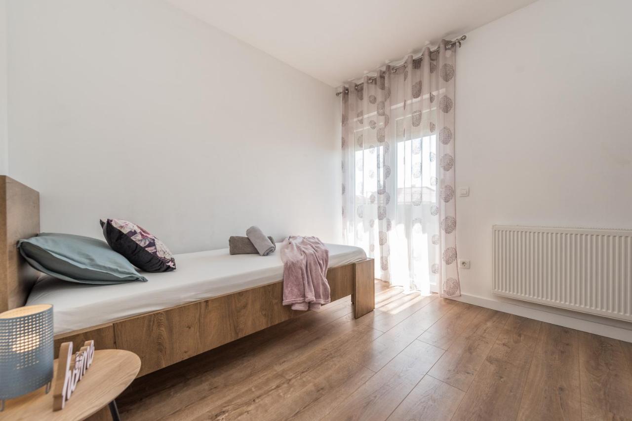 Apartmani Dmarie Privlaka  Dış mekan fotoğraf