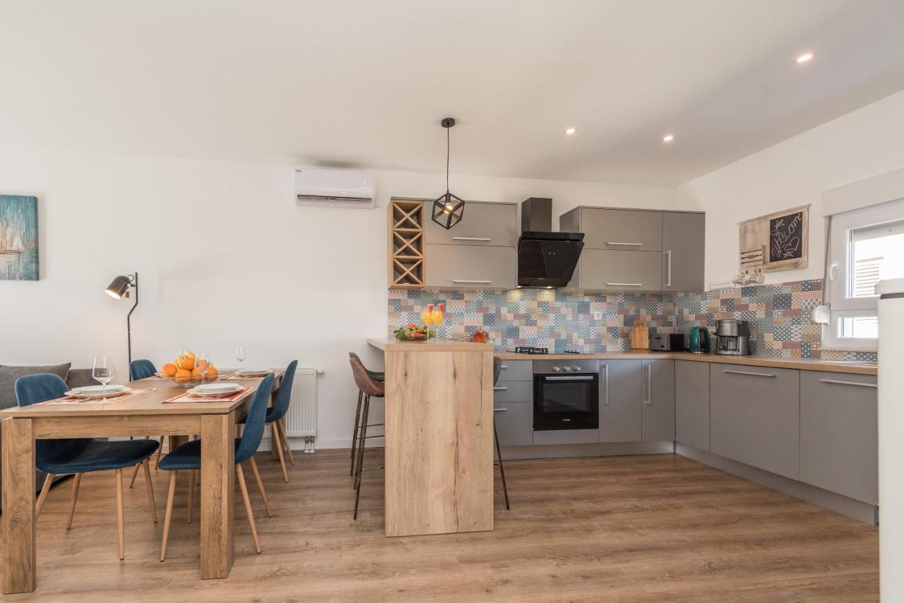 Apartmani Dmarie Privlaka  Dış mekan fotoğraf